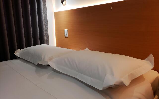 Hotel Carmelo Lima