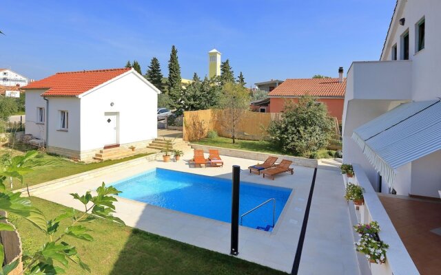 Luxurious Villa in Zadar With Swimming Pool