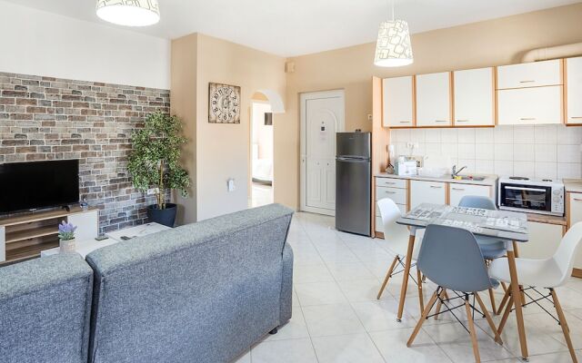 Urban Apartment in Alexandroupoli near Beach
