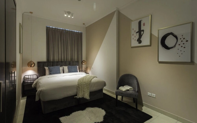 Torch Tower by One Perfect Stay