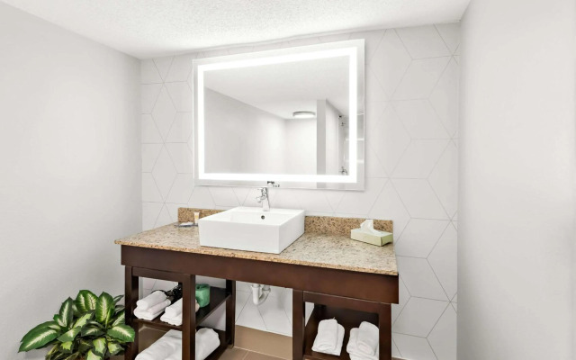 Comfort Suites Columbus