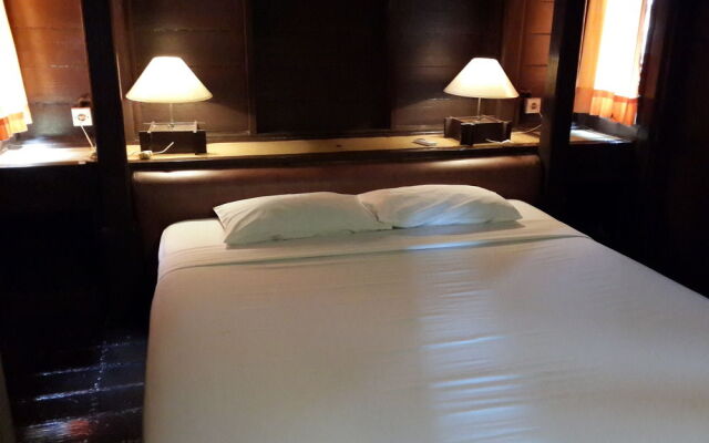Pulau Ayer Resort & Cottages