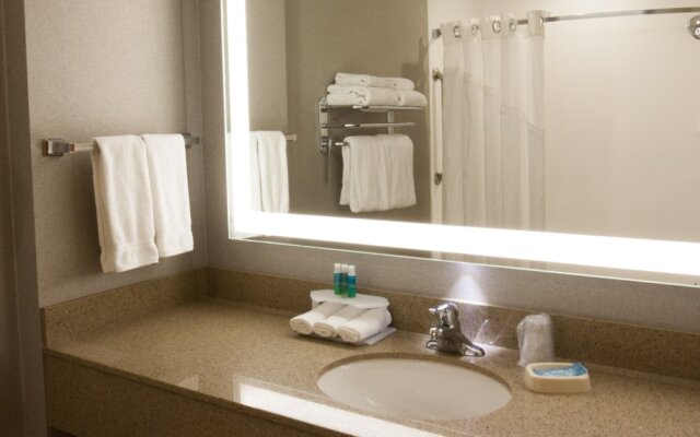 Holiday Inn Express & Suites Cheney