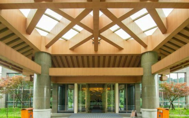 Jinfoshan Liangjiang Holiday Hotel