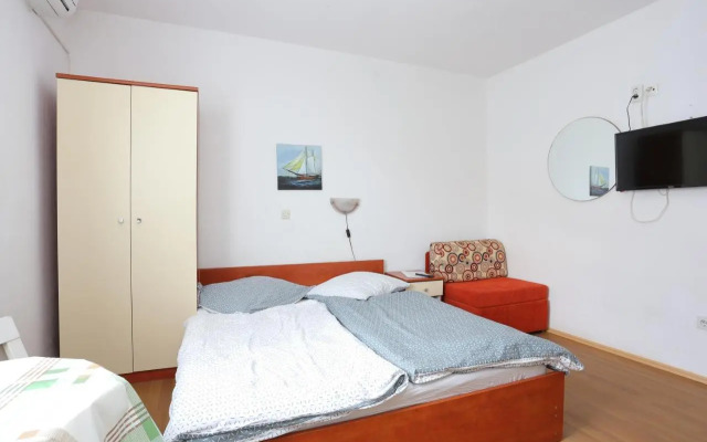 Studio Tucepi 6695a