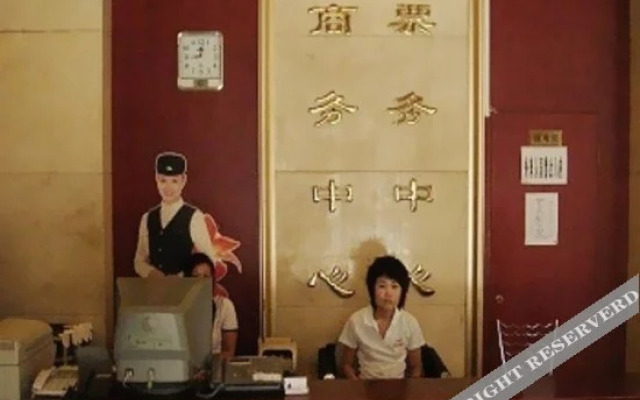72 Apartment (Shenyang Yishijie Furniture Building A)
