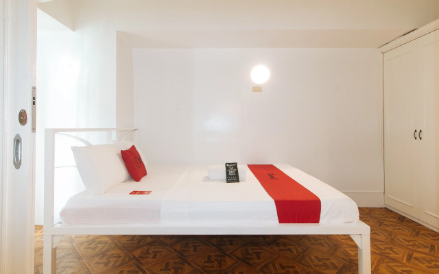 RedDoorz @ The Providence Tower - Vaccinated Staff