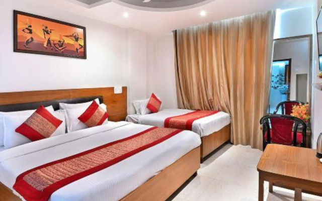 Capital O 337 Hotel Anand