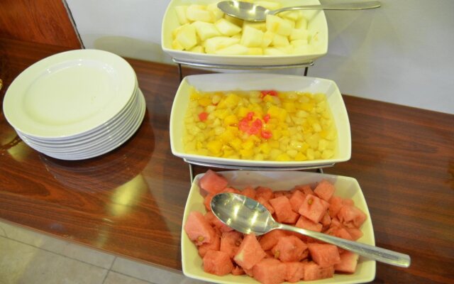 Belle Vue Inn Hotel & Suites