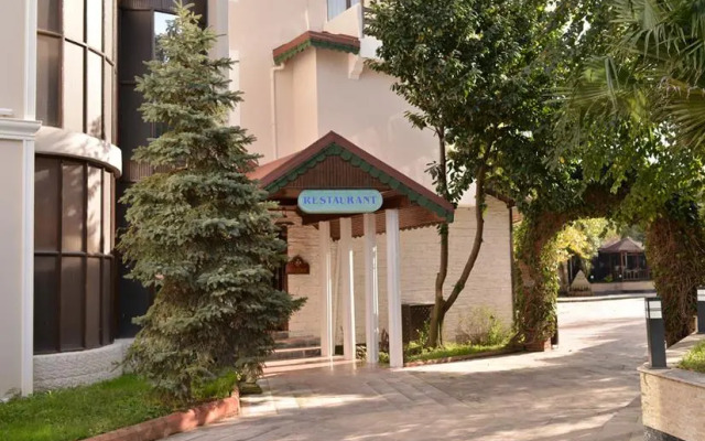 Yalcin Hotel Resort