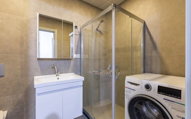 Central Apartment Near Cevahir Mall in Sisli