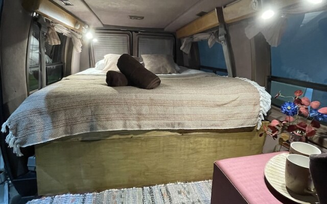 Urban Van Glamping Riga