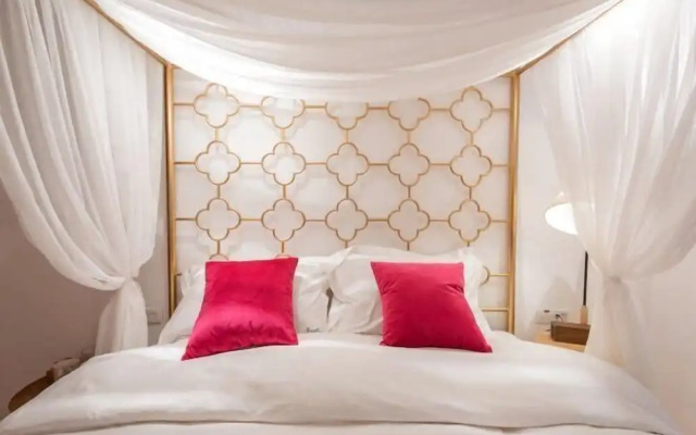 Dali Orchard Suites