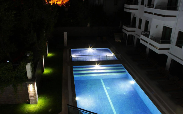 Malahit Exclusive City Hotel