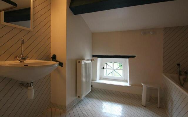 Gîte Villeneuve-d'Allier, 6 pièces, 10 personnes - FR-1-582-183