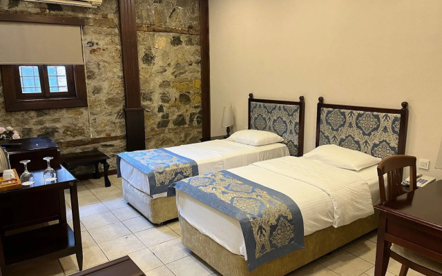 Otanti̇k Club Hotel & Spa