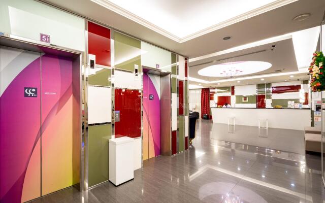 YOYO Hotel