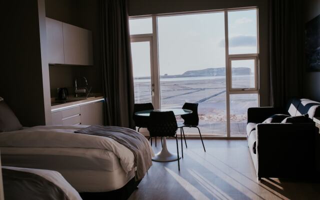 Black Beach Suites