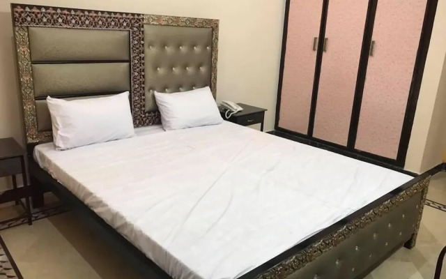 Al Harmain Restaurant
