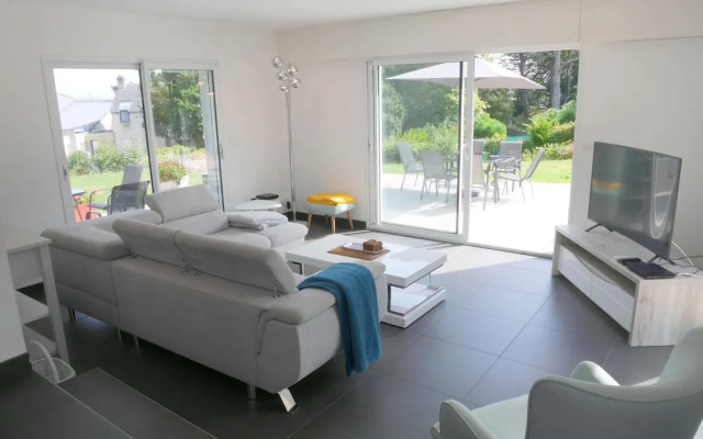 HOLIDAY HOME DOUARNENEZ-TRéBOUL - BRE06106I-F