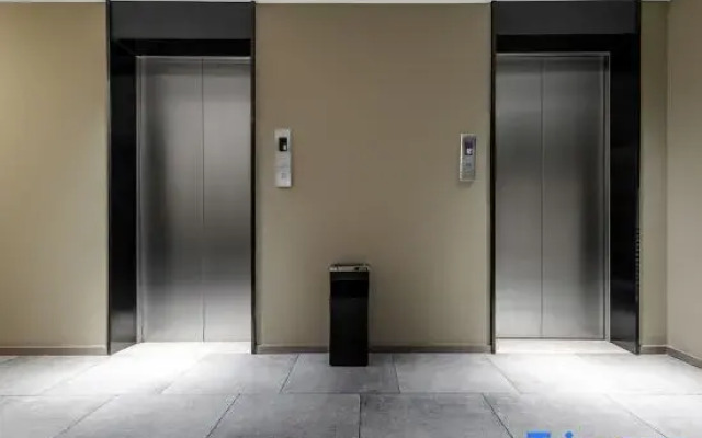 Home Inn Neo (Nanyang Xinhua East Road Fuya Branch)