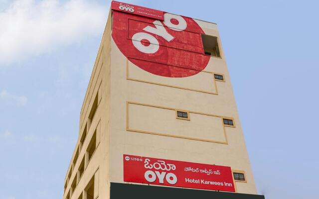 OYO 69076 Hotel Sweekar