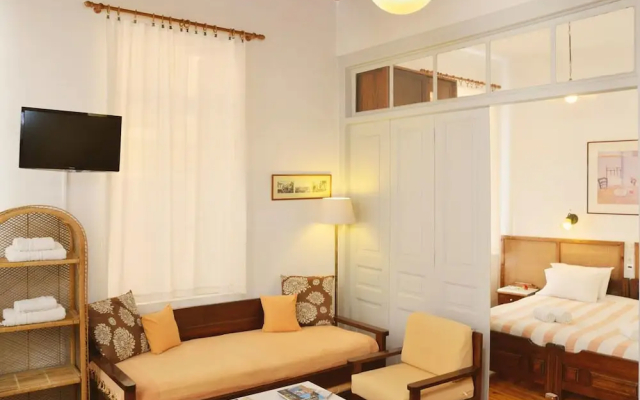 Silde Apartments