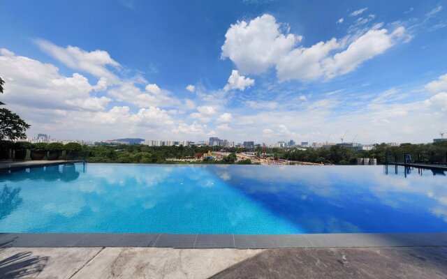 KL Desa Green Apartment by BeeStay