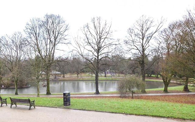 Flat 13 Sandringham Court