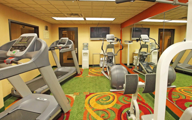 Holiday Inn Express Suites South - Tyler by IHG