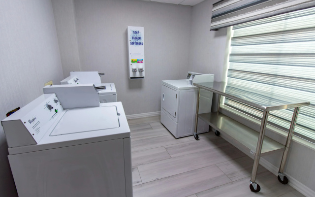 Hampton Inn & Suites Denton