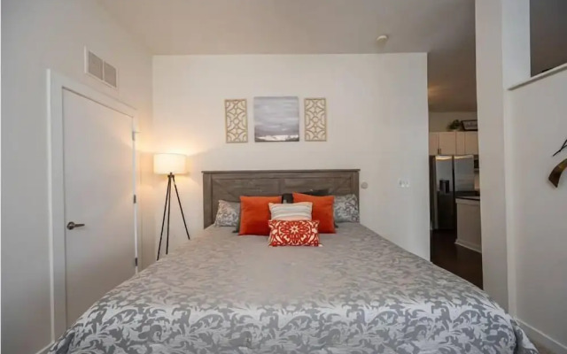 Modern Luxury Apartment with Gym 410