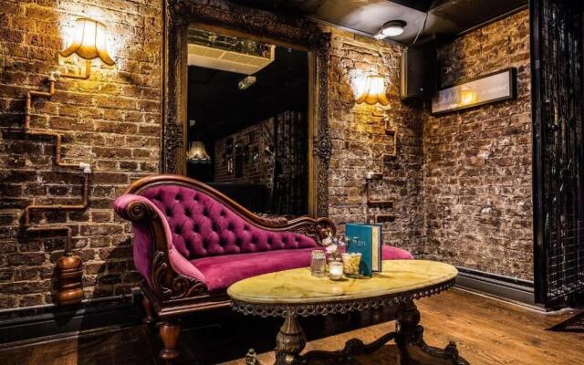 Brook Green Hotel