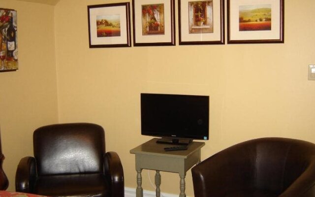 Cape House Bed and Breakfast
