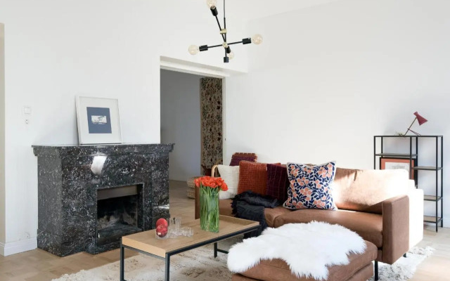 Luxury Design Apartment
