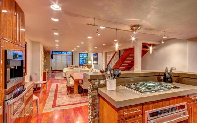 607 Deer Valley Drive