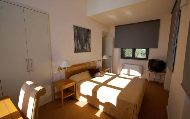 Miramare Apartments & Suites