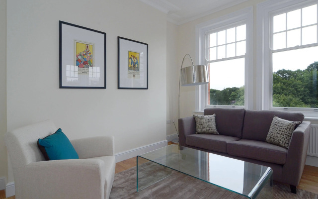 Hammersmith One - Q Home