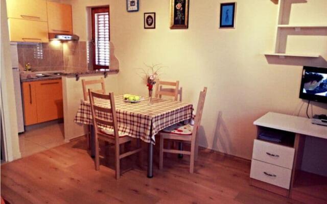 Apartment Zrinka in Starigrad Paklenica with terrace and seaview
