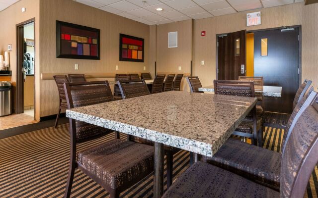 Best Western Plus South Edmonton Inn & Suites
