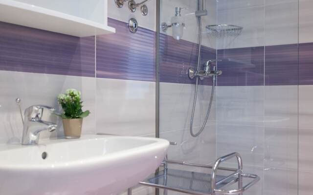 Apartment Chermesinus A57