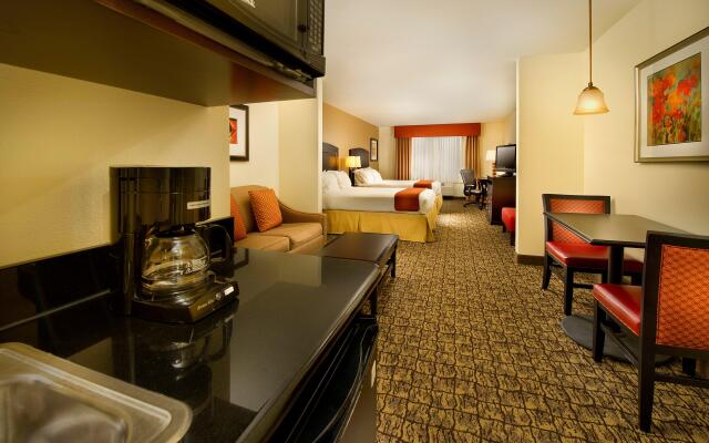 Holiday Inn Express Hotel & Suites Uvalde, an IHG Hotel