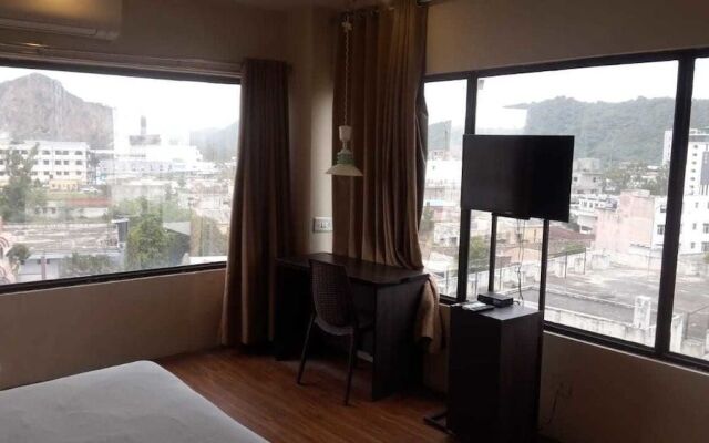 Hotel Grand Harshal