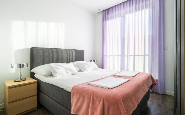 Acadia Beach Villas & Apartments, Slatine