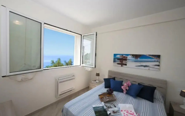 Serena 1 in Alassio With 2 Bedrooms and 2 Bathrooms