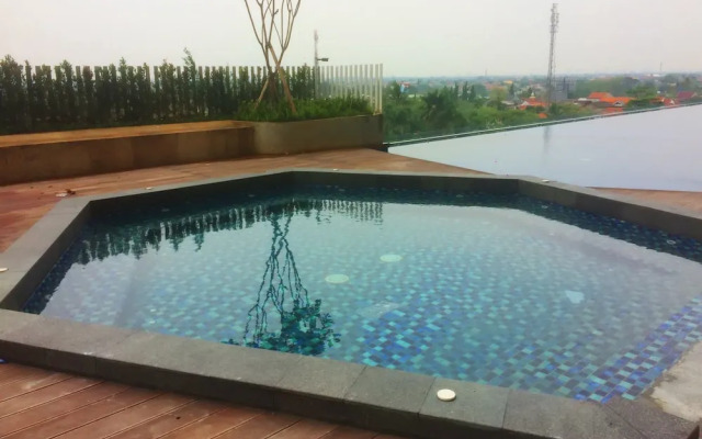 Studio Budget Apartment Springwood Residence