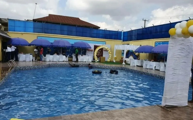 Hotel Valerie Suites