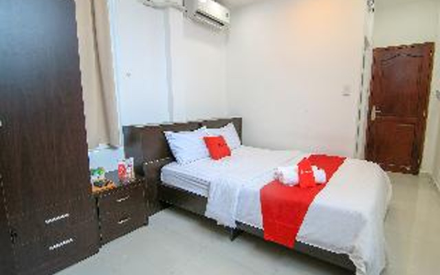 The Nguyens Cafe Dct by RedDoorz