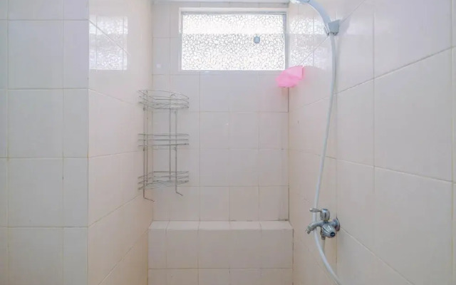 Big and Cozy 3BR Apartment Green Palace Kalibata