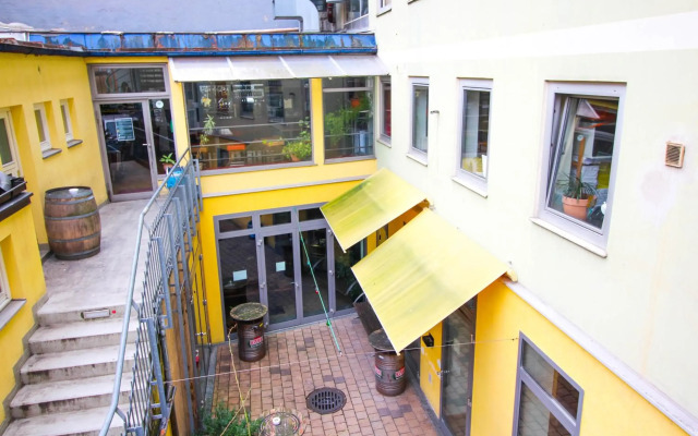 The 4 You Hostel & Hotel